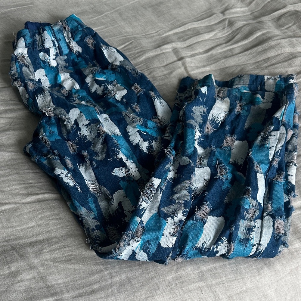 AKIRA Women's Blue Patterned Casual Jeans